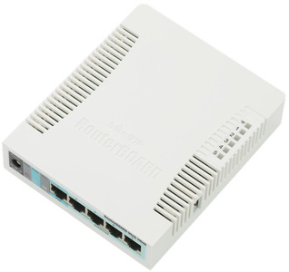 MikroTik RouterBOARD 951G-2HnD with 600Mhz CPU, 128MB RAM, 5xGbit LAN, built-in 2.4Ghz 802b/g/n 2x2 two chain wireless with integrated antennas, desktop case, PSU, RouterOS L4